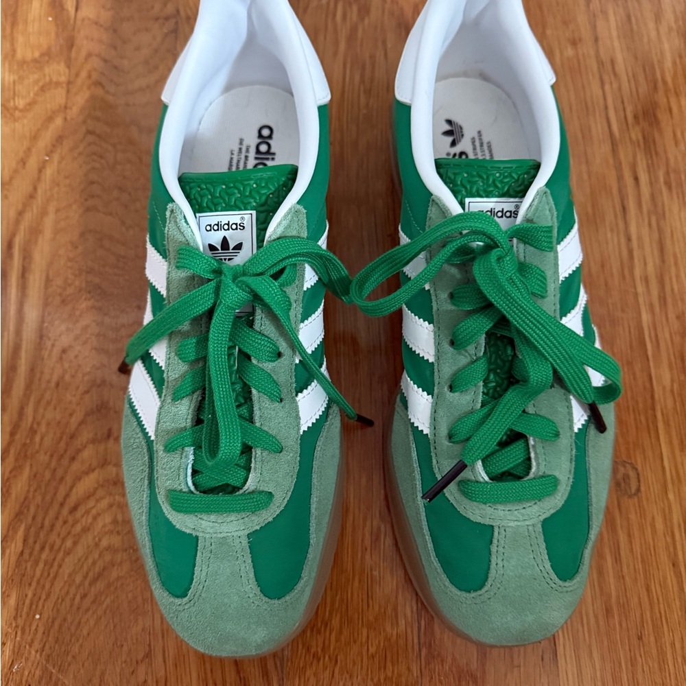 Adidas Gazelle Sneakers in Green/Cloud White/Hazy Green